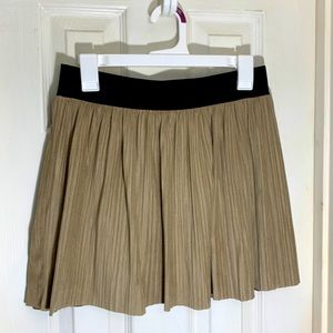 BCBG MAXAZRIA Khaki Skirt with Inner Lining.
